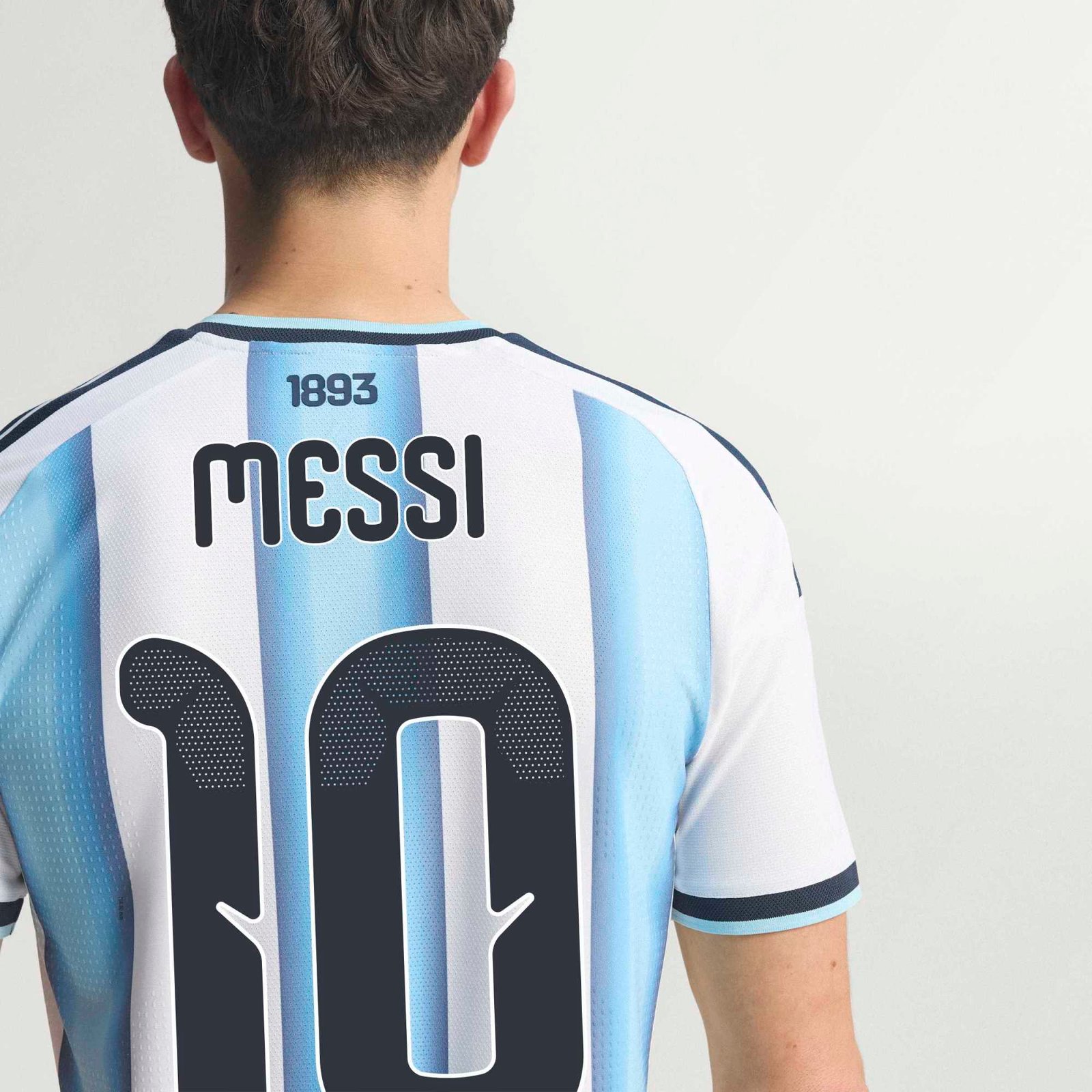 adidas-mens-argentina-world-cup-2026-home-authentic-jersey-w-messi-10-printing-white-iceblue-model-back-detail.jpg